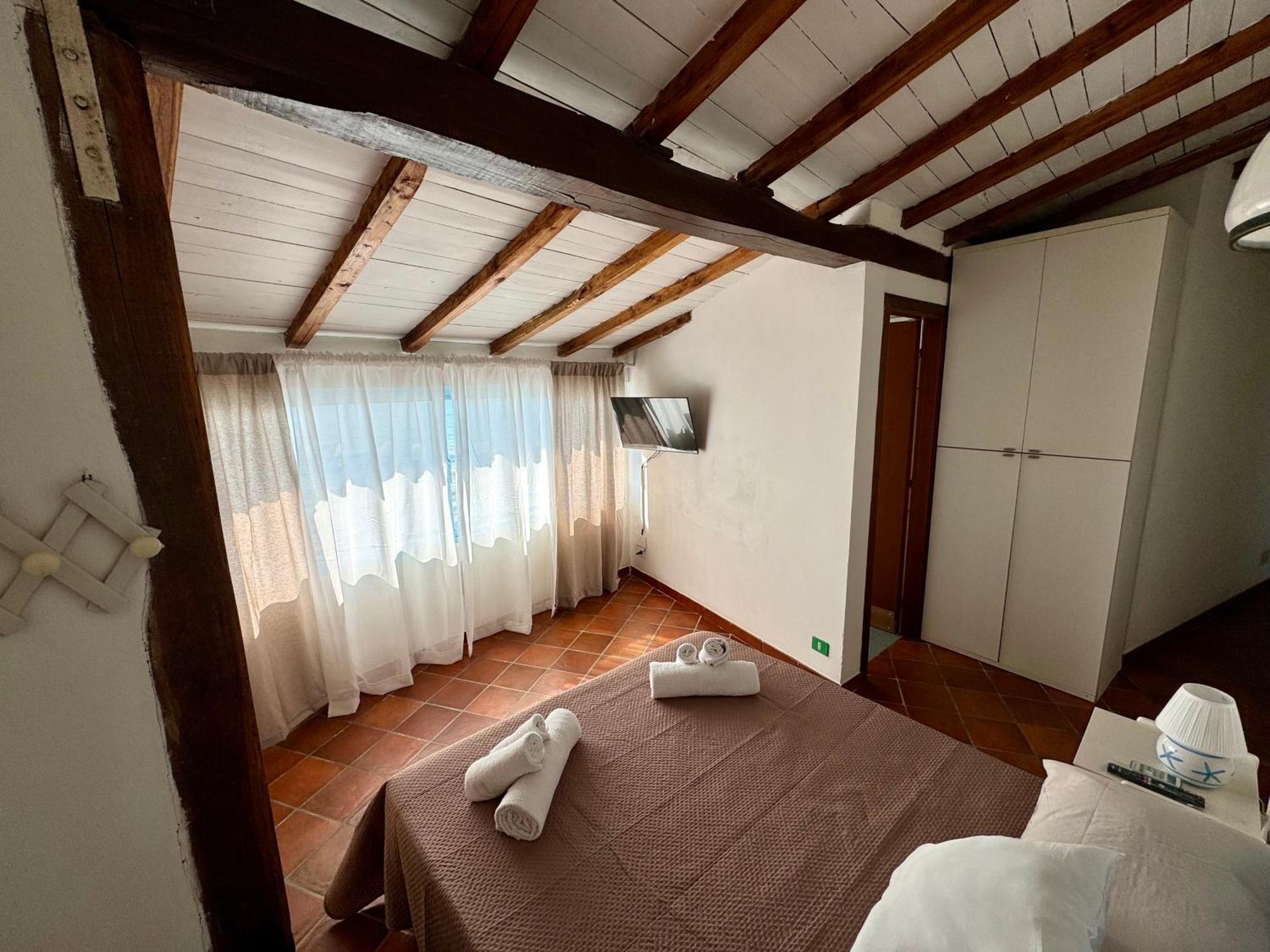 Golden Home Anzio Exterior photo