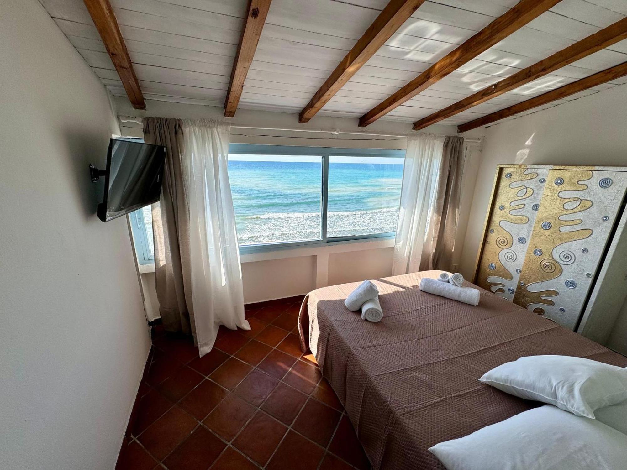 Golden Home Anzio Exterior photo